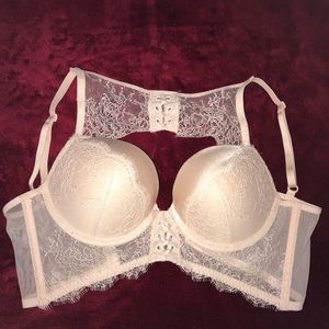 Victoria’s Secret very sexy push-up